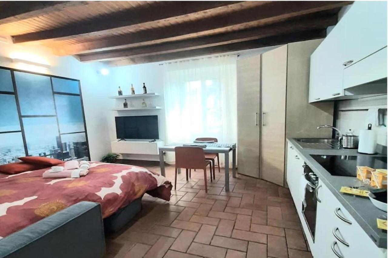Il Rifugio Sui Navigli Con Garage Privato Gratuito Aria Condizionata & Wi-Fi Lejlighed Milano Eksteriør billede